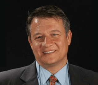 Doctor Arquitecte. Diplomatures en Arquitectura Legal (DALF Pompeu Fabra) i Direcció d’Empreses (IESE). Recognised European Valuer (REV). Soci
de CEIAM. Expert en arquitectura, urbanisme i valoracions.