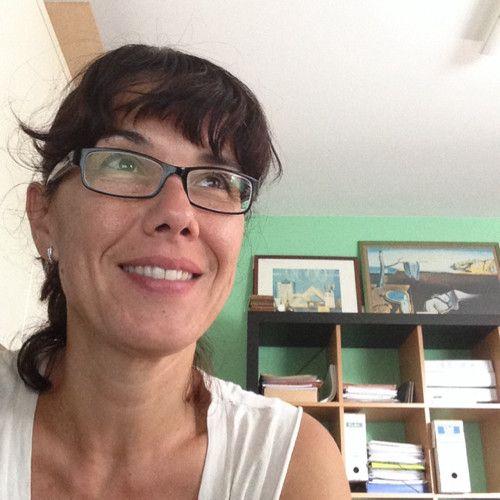 Doctora Arquitecta. Profesora ETSAV-UPC.