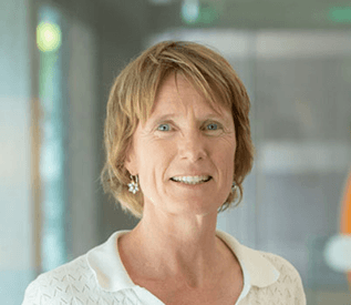 Doctora en Ciències Empresarials (ESADE) i Enginyeria Industrial. Responsable del Sustainability Hub i del Departament acadèmic de Màrqueting, Operacions i Supply a EADA. Consultora i Formadora.