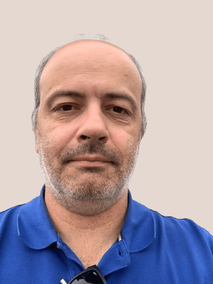 Arquitecte tècnic col·legiat. Màster Project Manager en edificació i Urbanisme. Col·laborador habitual amb Ardèvol Consultors Associats.